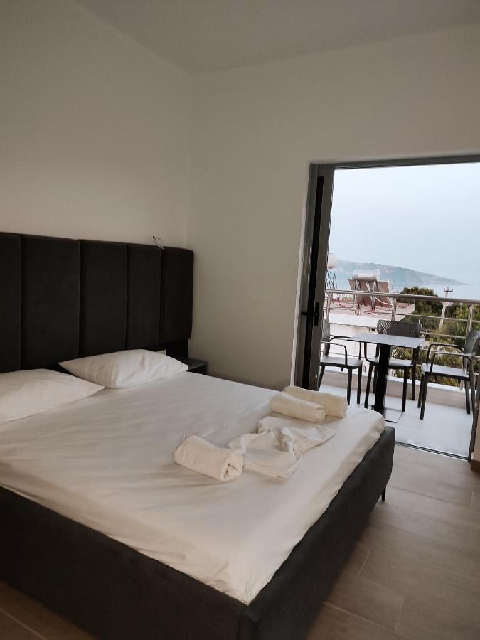 Petros Rooms Himarë Dış mekan fotoğraf