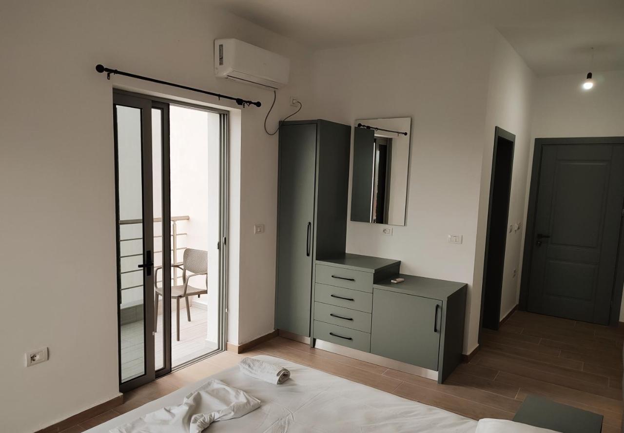 Petros Rooms Himarë Dış mekan fotoğraf