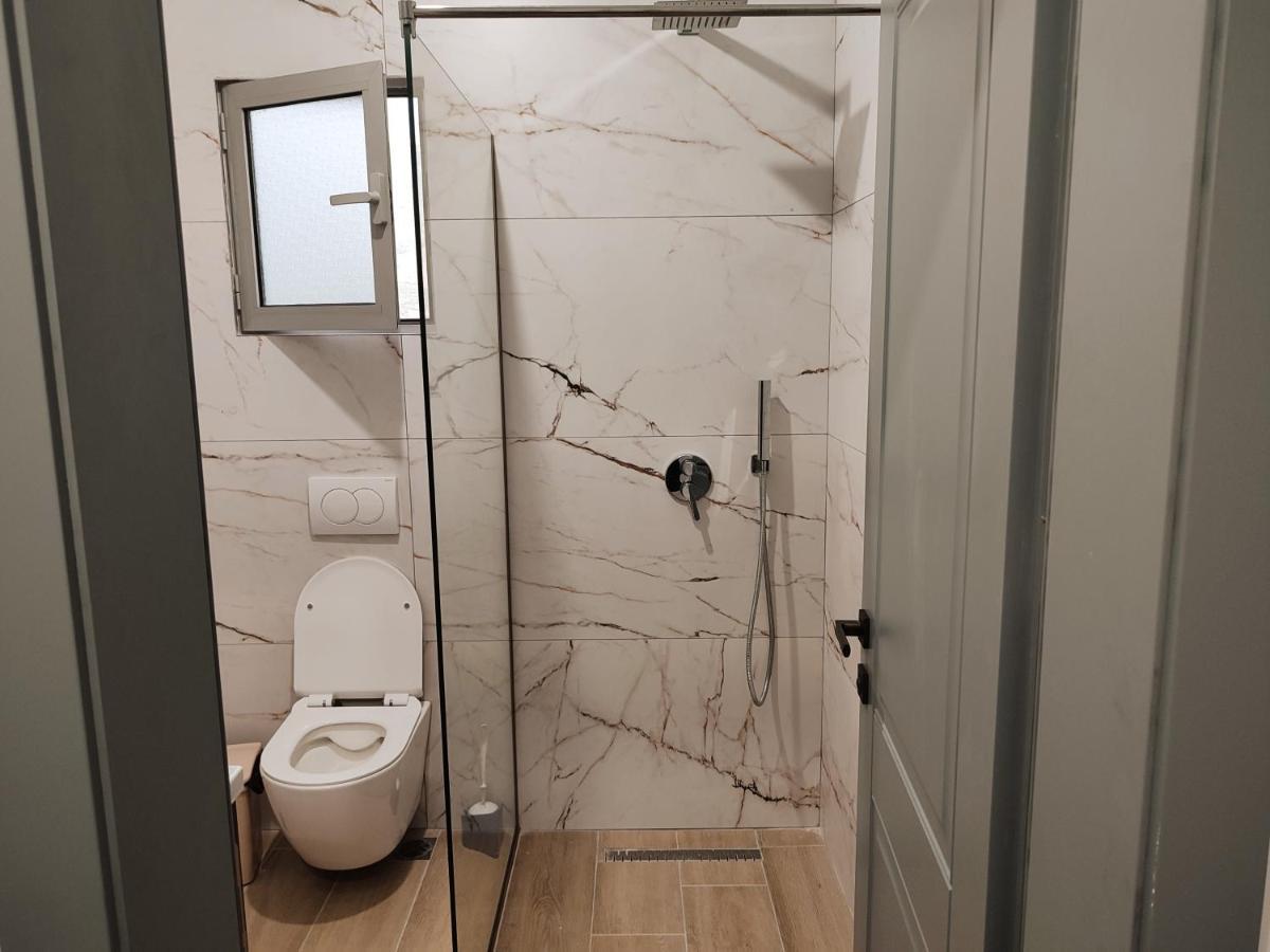 Petros Rooms Himarë Dış mekan fotoğraf