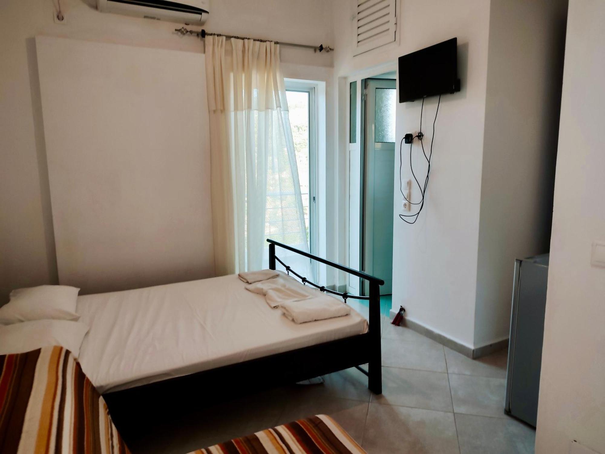 Petros Rooms Himarë Dış mekan fotoğraf