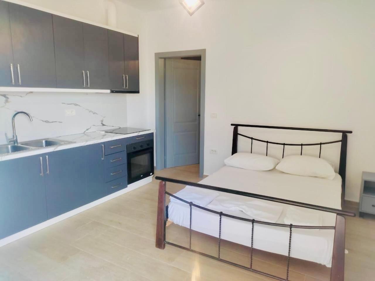 Petros Rooms Himarë Dış mekan fotoğraf